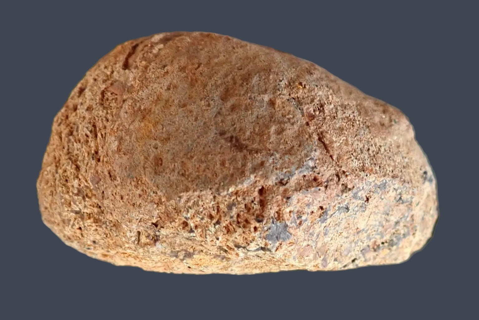 Lilangabi agate 97 mm – back view, natural rind, Lebombo Mountains