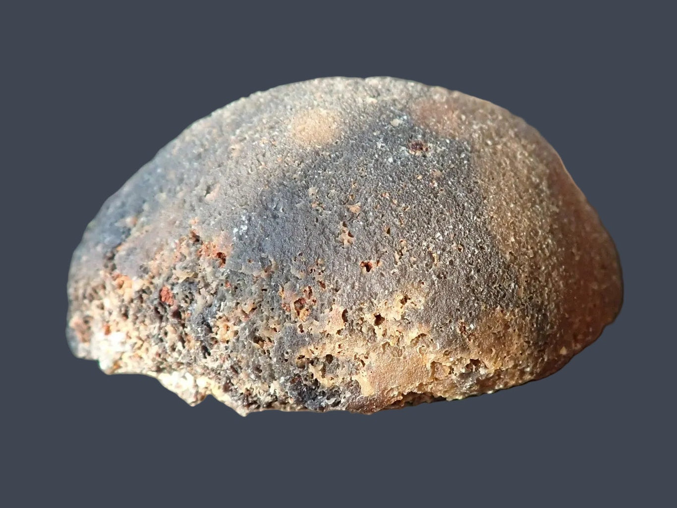 Lilangabi agate 88 mm – back view, natural rind, Eswatini | SKU LIL00033
