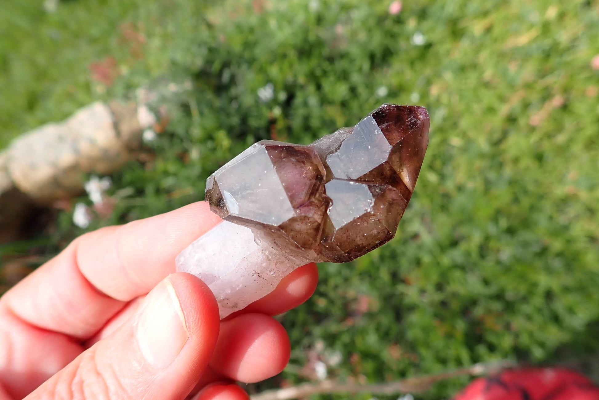 Shangaan amethyst single point – deep purple termination, smoky base, Chiredzi Zimbabwe