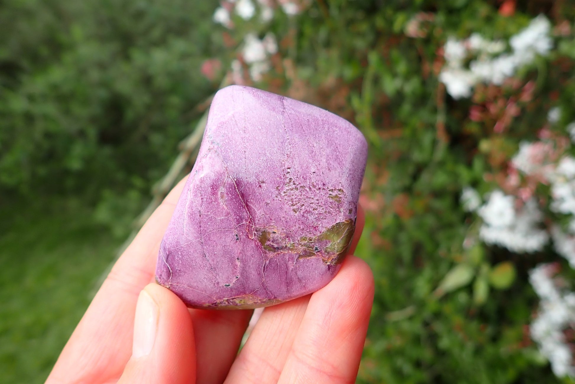 Stichtite-Serpentine freeform 43–77 mm – in hand, deep purple Stichtite with serpentine, Barberton South Africa