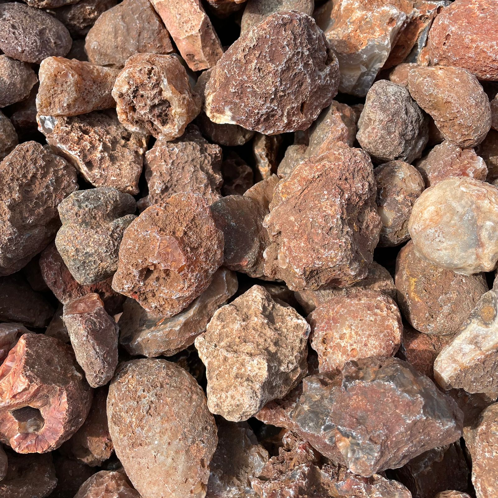 Rough Malawi agate from ngabu region