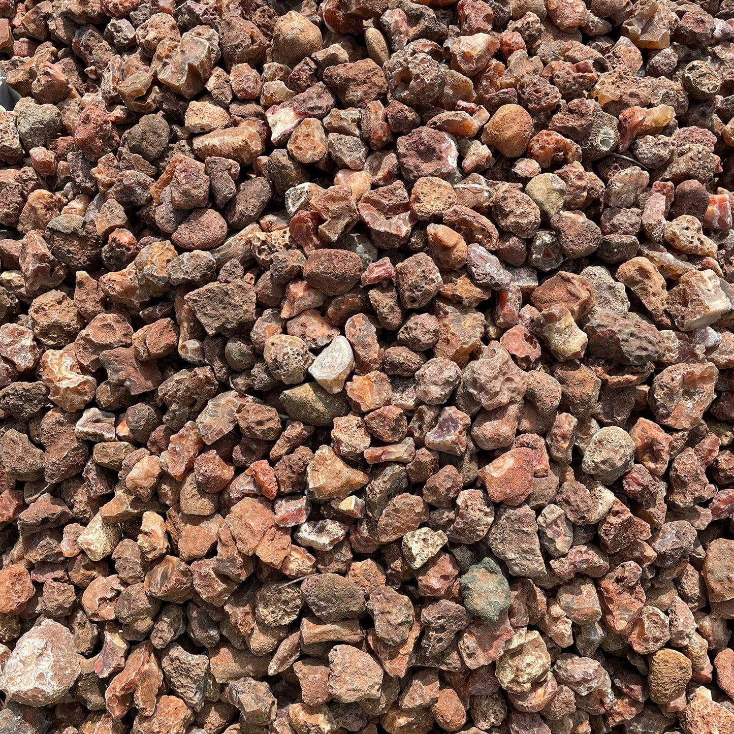 Rough Malawi agate from ngabu region