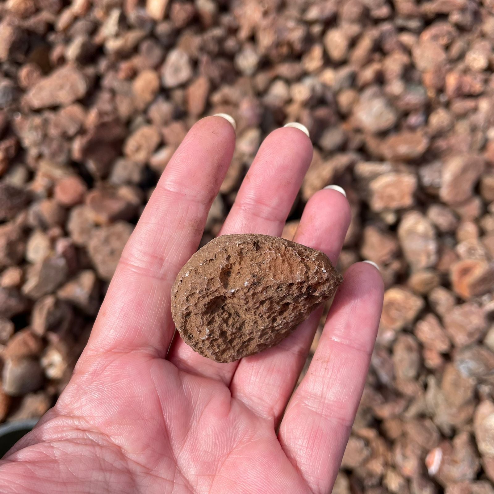 Rough Malawi agate from ngabu region