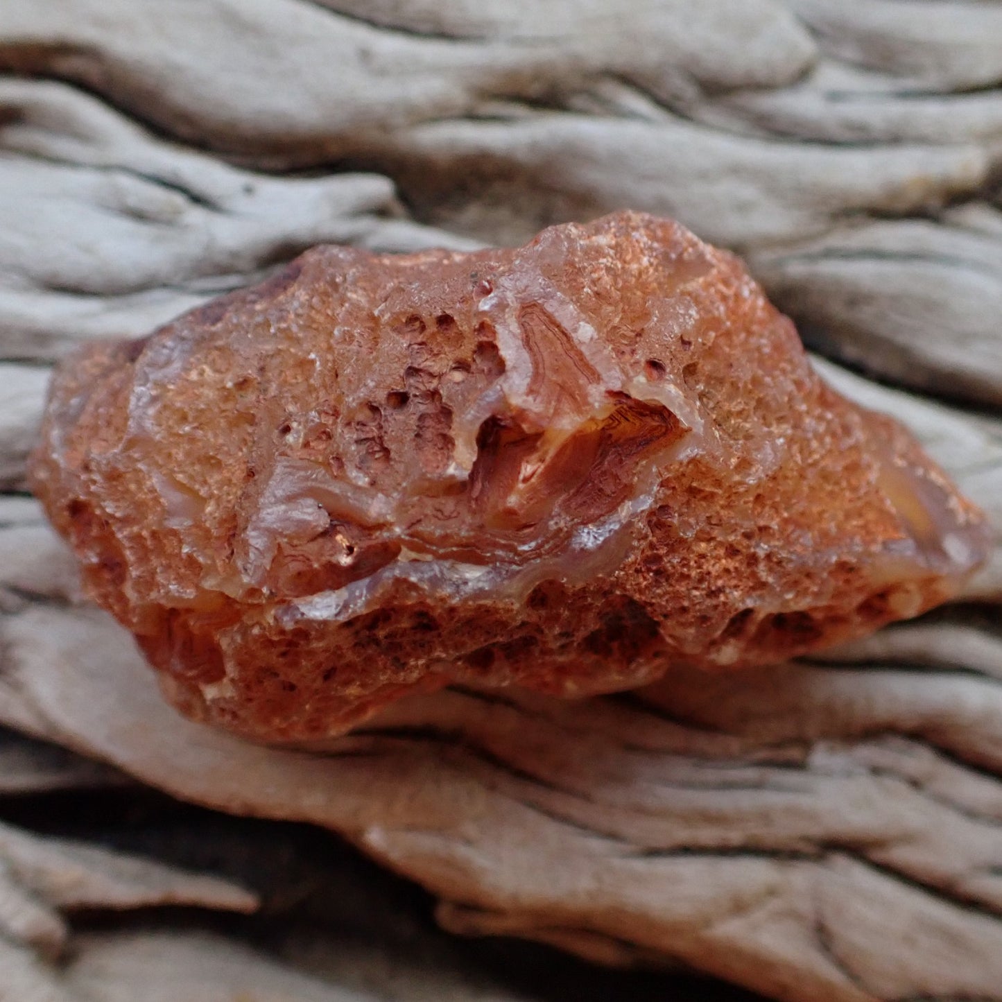Polished Malawi agate 52 mm – unpolished rind, natural pitted exterior, Ngabu, Malawi | SKU 000495