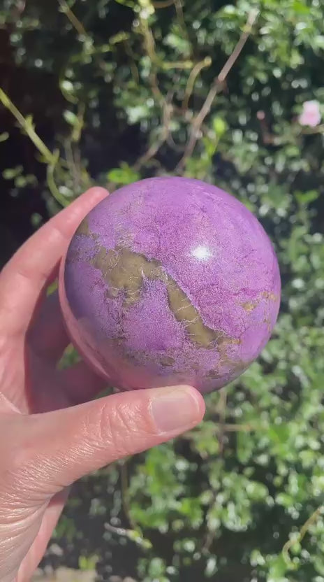 Stichtite Serpentine Atlantisite polished sphere 83mm – video showing wntire sphere, Mpumalanga South Africa | SKU OM00001