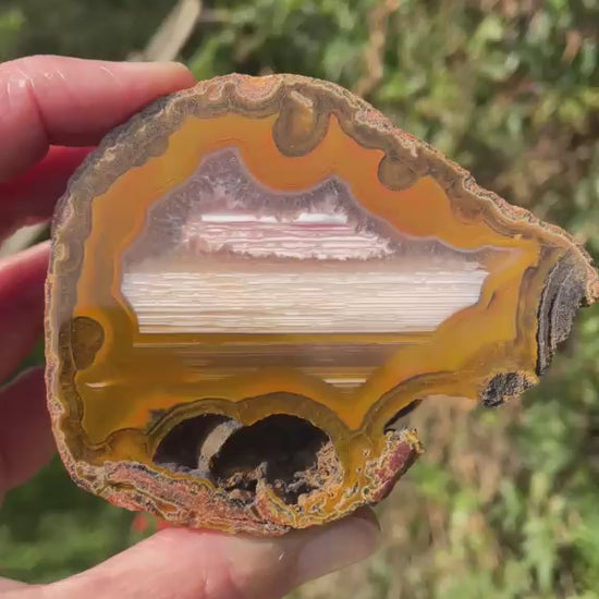 Lilangabi agate 87 mm – rotating view, fortification banding and waterline features | SKU LIL00004