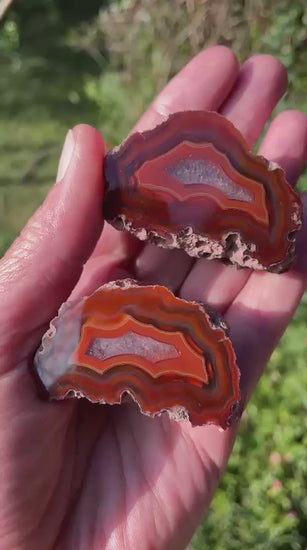 Fortification banding Malawi agate 55mm – rotating view, fortification banding, ghost banding, crystalline centre | SKU 000347
